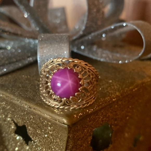 14k VINTAGE RUBY STAR FILIGREE RING - Picture 5 of 9